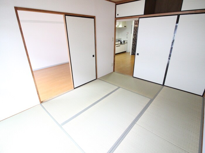 物件内観写真9　(居室)