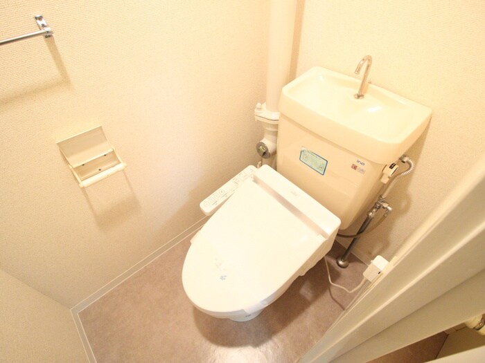 物件内観写真13　(トイレ)