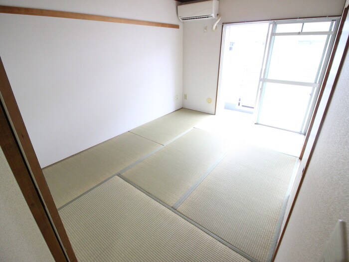 物件内観写真21　(居室)