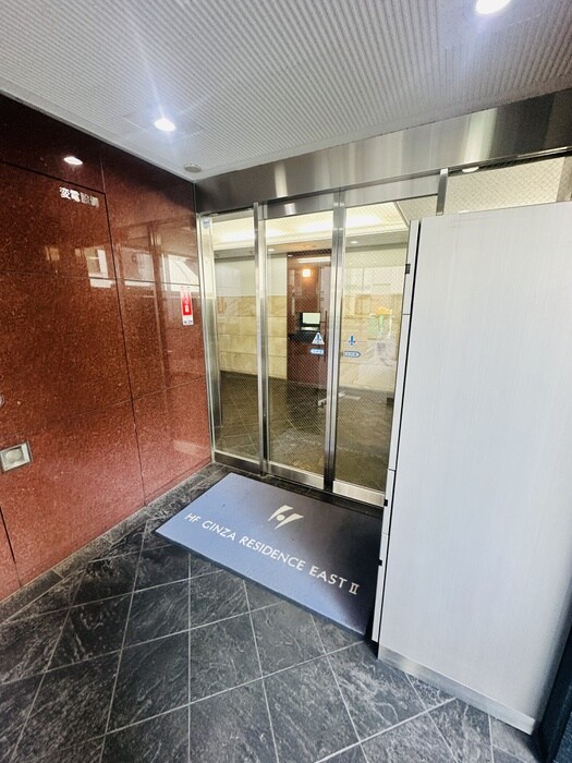 物件外観写真4　(エントランス部分)