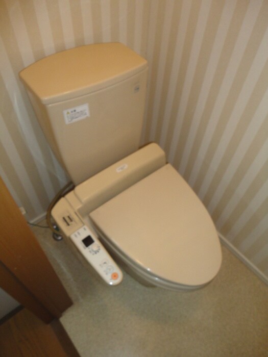 物件内観写真10　(トイレ)