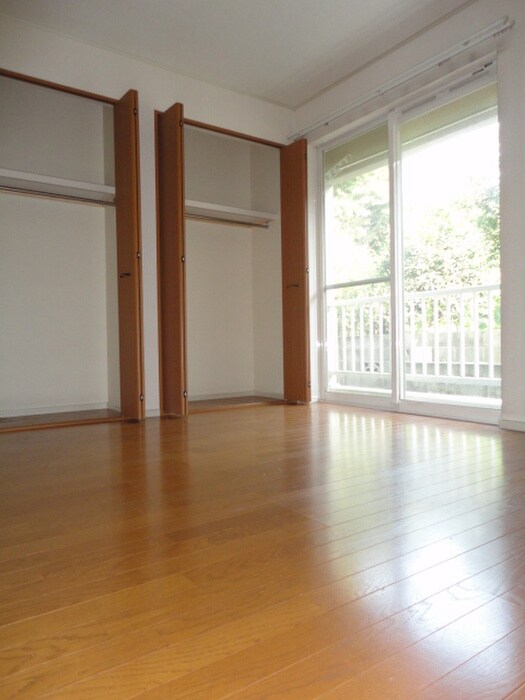 物件内観写真13　(居室)