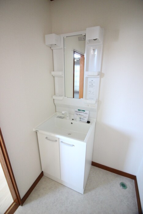 物件内観写真9　(洗面)