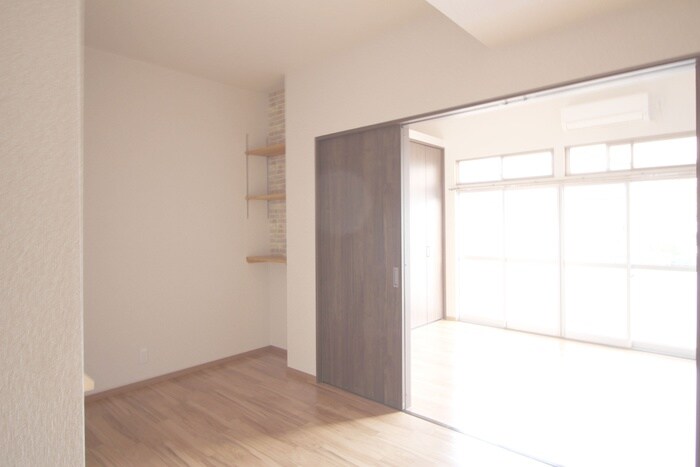 物件内観写真9　(居室)