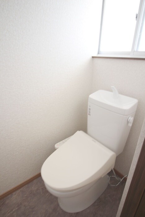 物件内観写真14　(トイレ)