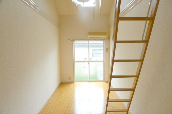 物件内観写真8　(居室)