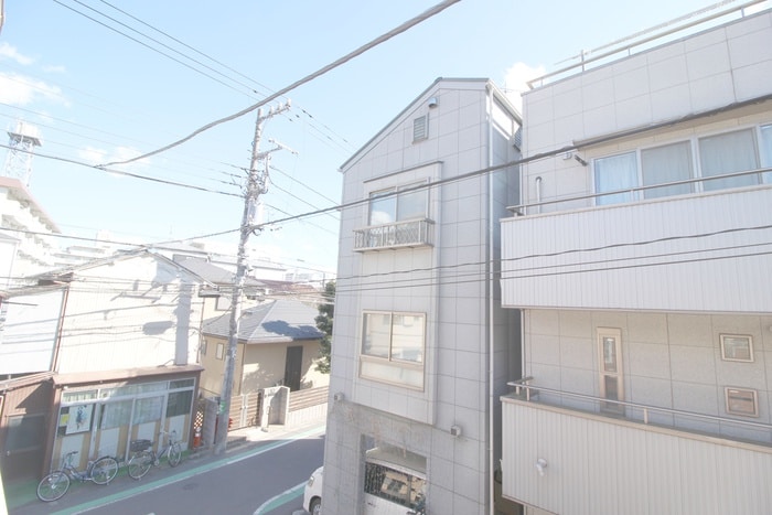 物件内観写真16　(室内からの展望)