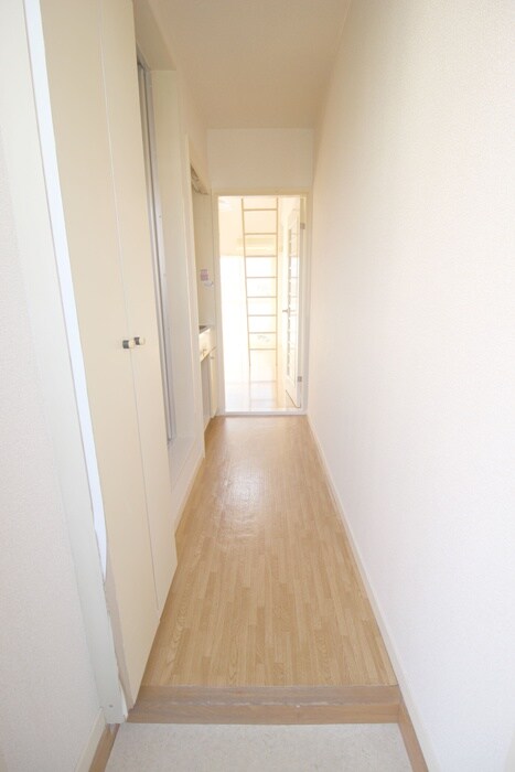 物件内観写真22　(廊下)
