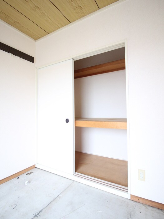物件内観写真13　(収納)