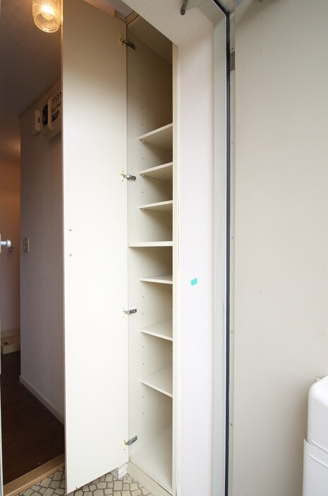 物件内観写真18　(靴箱)