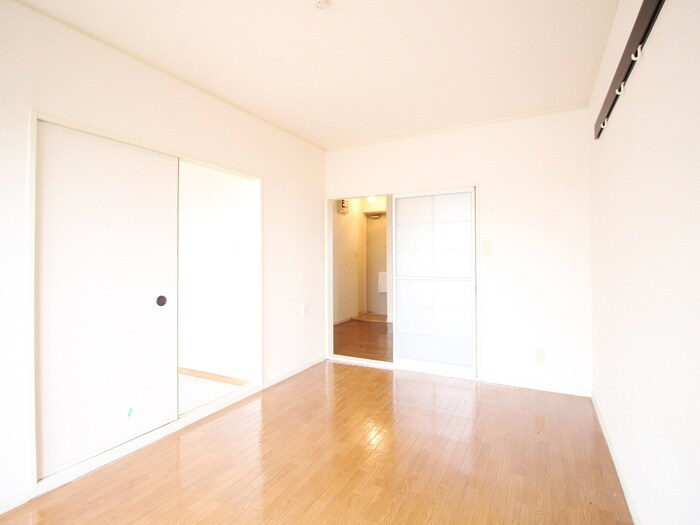 物件内観写真21　(居室)