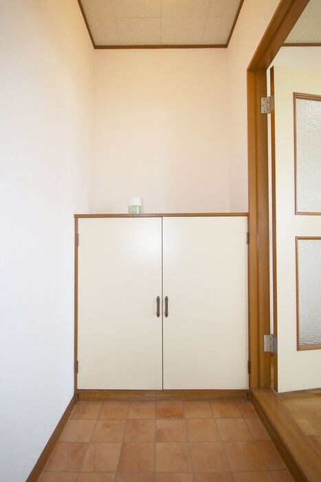 物件内観写真15　(玄関)