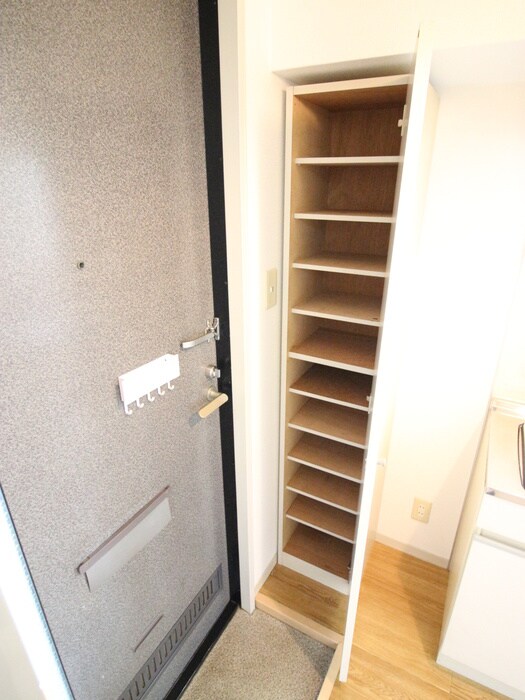 物件内観写真16　(靴箱)