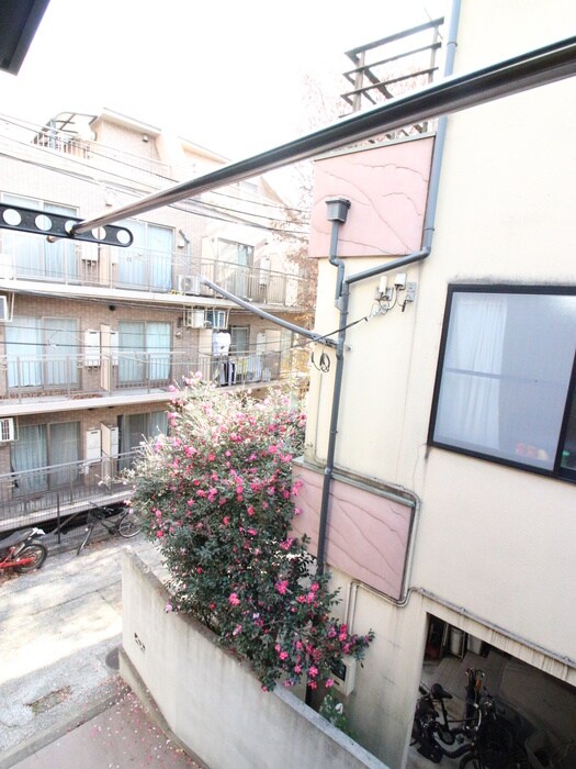 物件内観写真22　(室内からの展望)