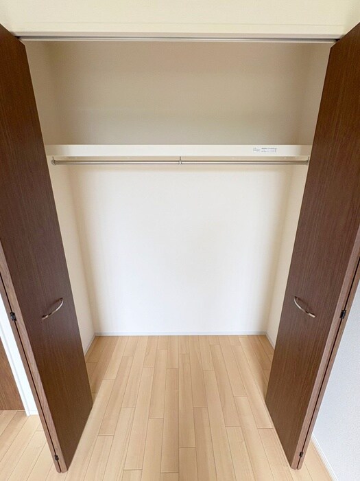 物件内観写真11　(収納)