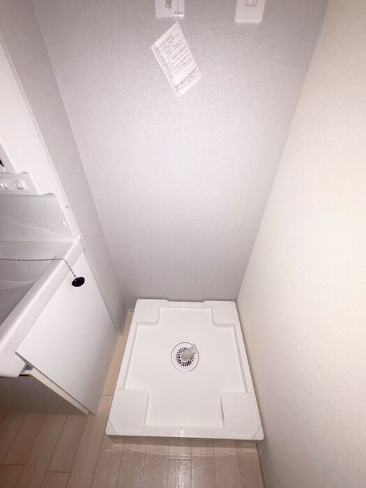 物件内観写真18　(洗濯機置場)