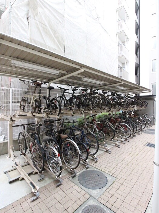 物件外観写真5　(駐輪場)