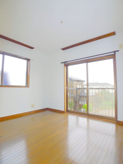 物件内観写真13　(居室)