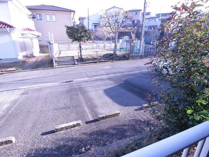 物件内観写真17　(室内からの展望)