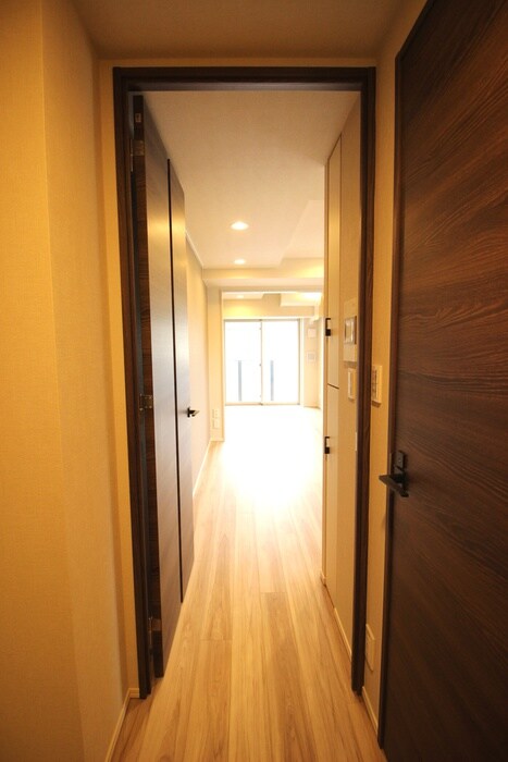 物件内観写真18　(廊下)