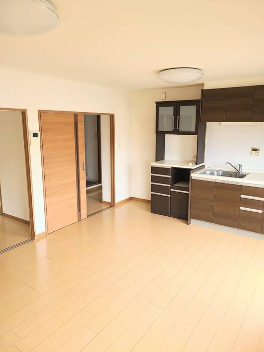 物件内観写真9　(居室)