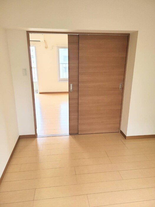 物件内観写真19　(居室)