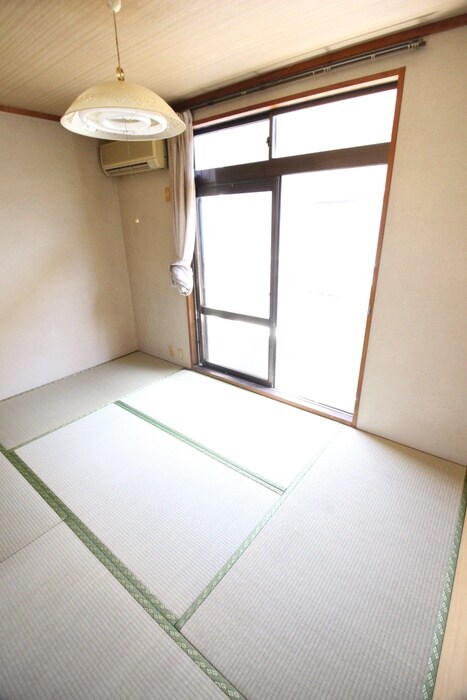 物件内観写真7　(居室)