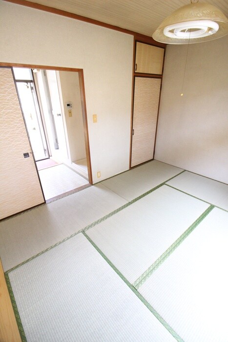 物件内観写真8　(居室)