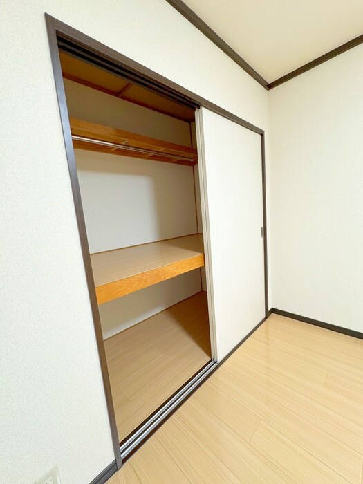 物件内観写真16　(収納)