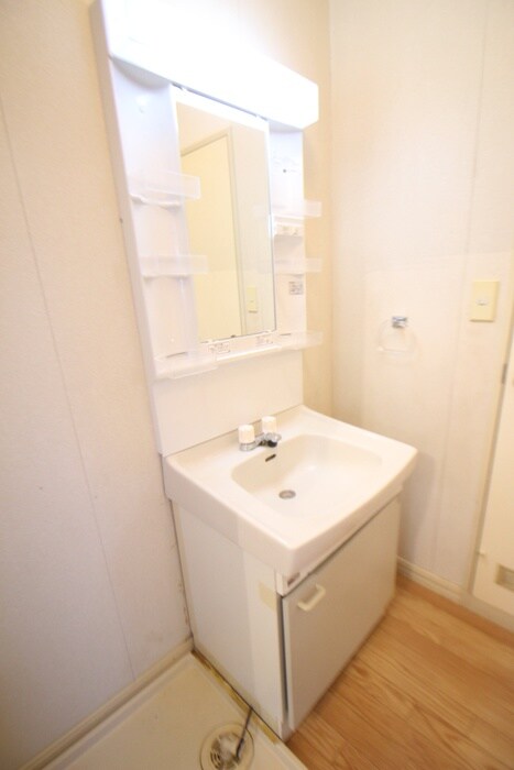 物件内観写真11　(洗面)