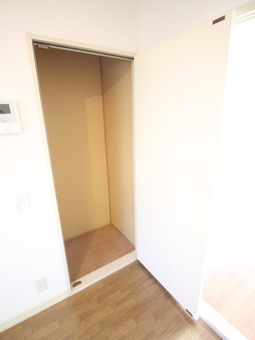 物件内観写真20　(収納)