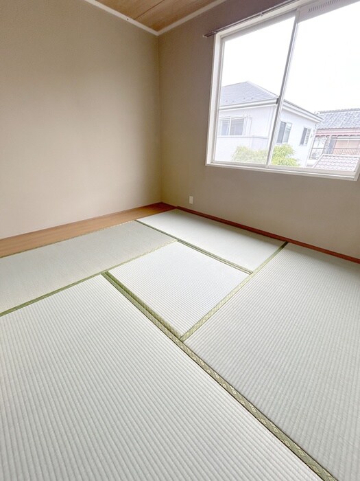 物件内観写真4　(居室)