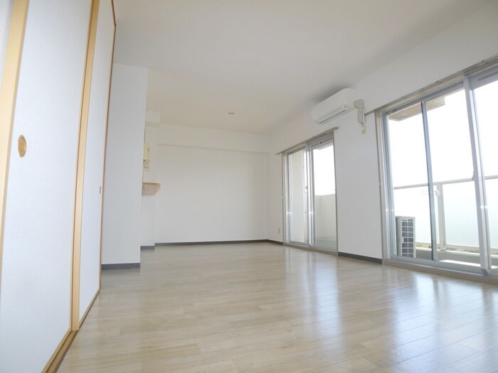 物件内観写真7　(居室)