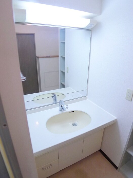 物件内観写真12　(洗面)