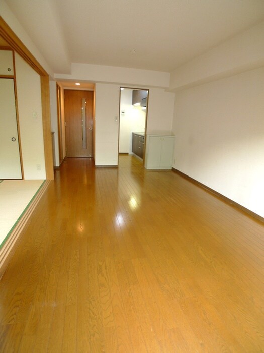 物件内観写真11　(居室)