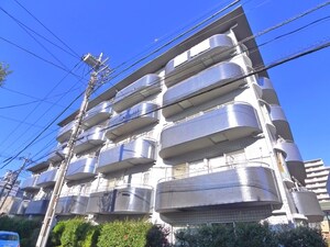ビラ．フローラ外観写真