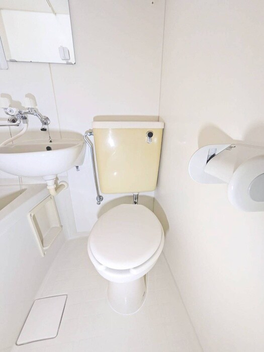 物件内観写真14　(トイレ)