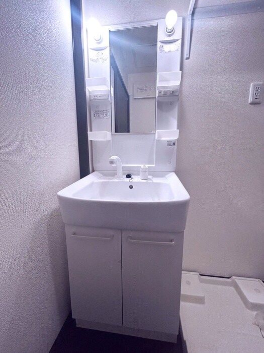 物件内観写真8　(洗面)