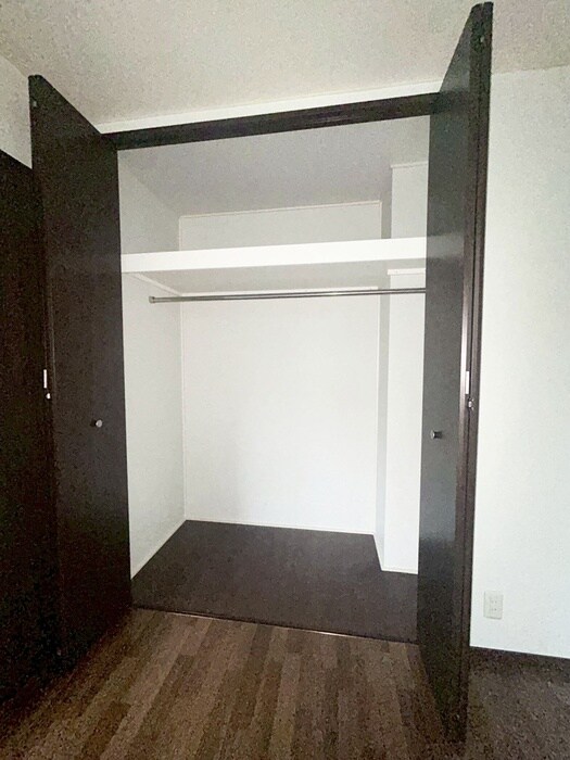 物件内観写真13　(収納)