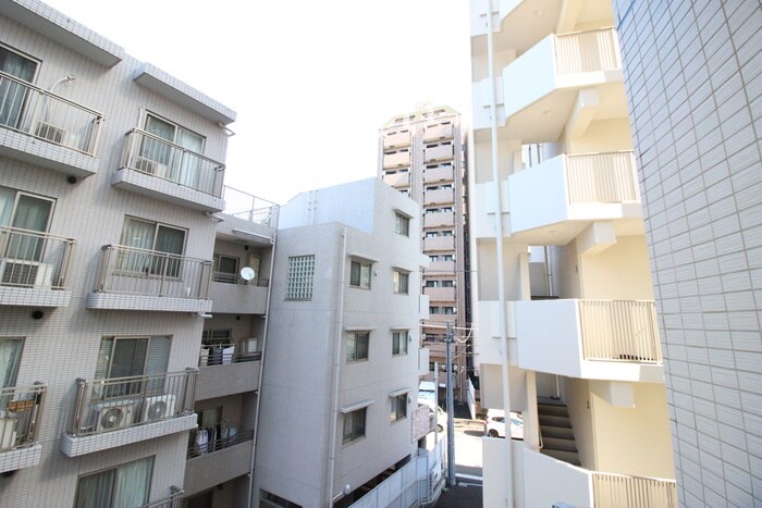 物件内観写真22　(室内からの展望)