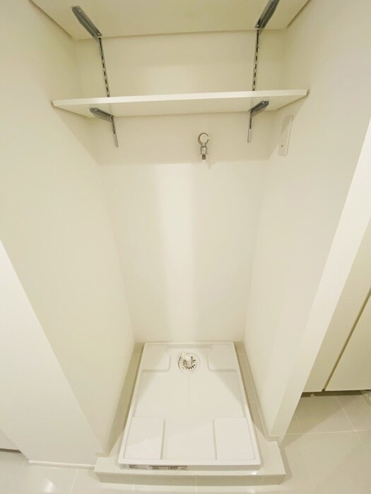 物件内観写真18　(洗濯機置場)