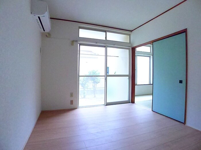 物件内観写真7　(居室)