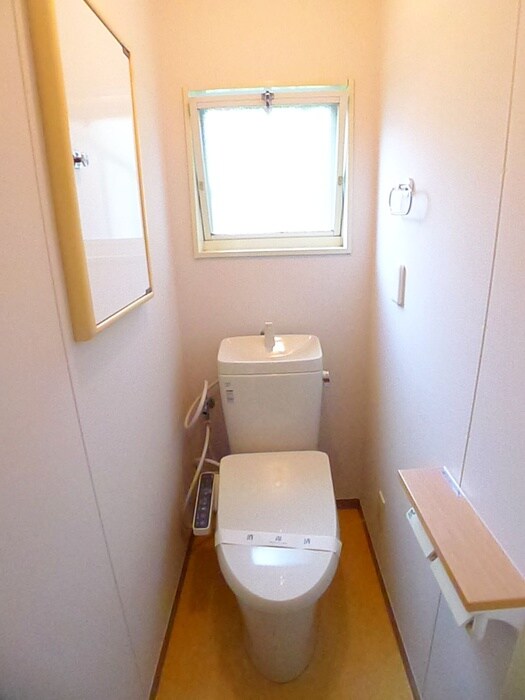 物件内観写真14　(トイレ)