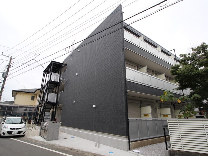 物件外観写真2　(外観写真)