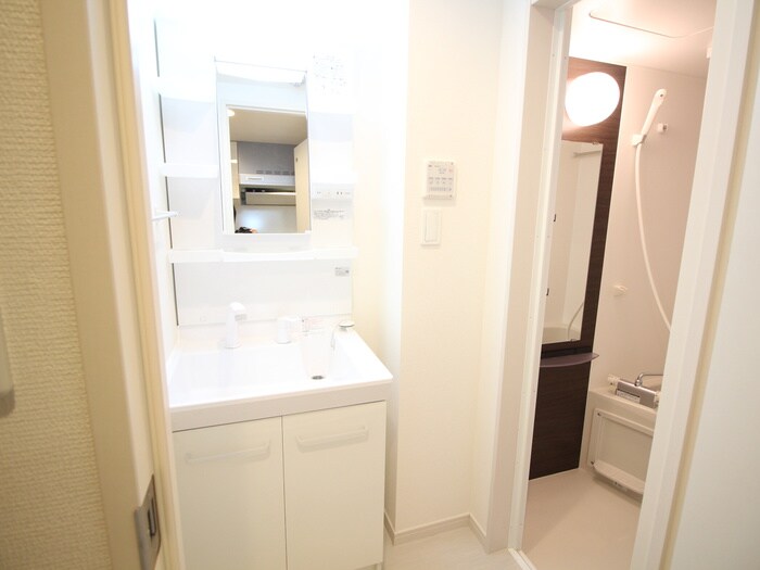 物件内観写真15　(洗面)