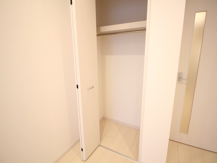 物件内観写真18　(収納)
