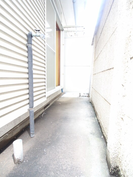 物件内観写真13　(洗濯機置場)