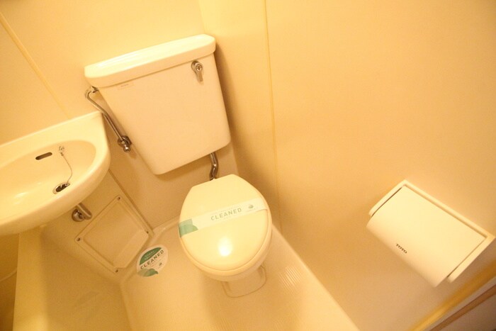 物件内観写真12　(トイレ)