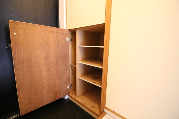 物件内観写真15　(靴箱)