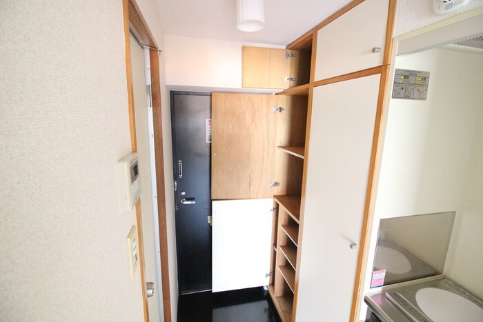 物件内観写真18　(靴箱)